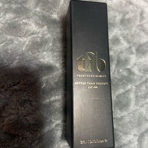 Trust Fund Beauty Better Than Therapy Lip Oil